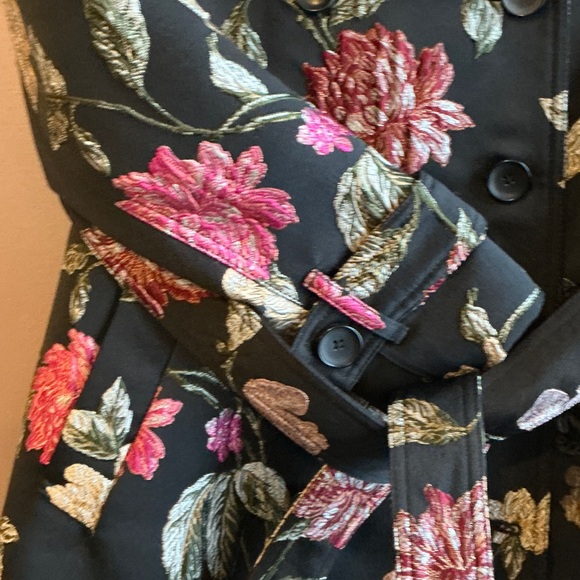 Gal Meets Glam Floral Long Sleeve Coat - Black, Pink, Gold - Picture 4 of 9